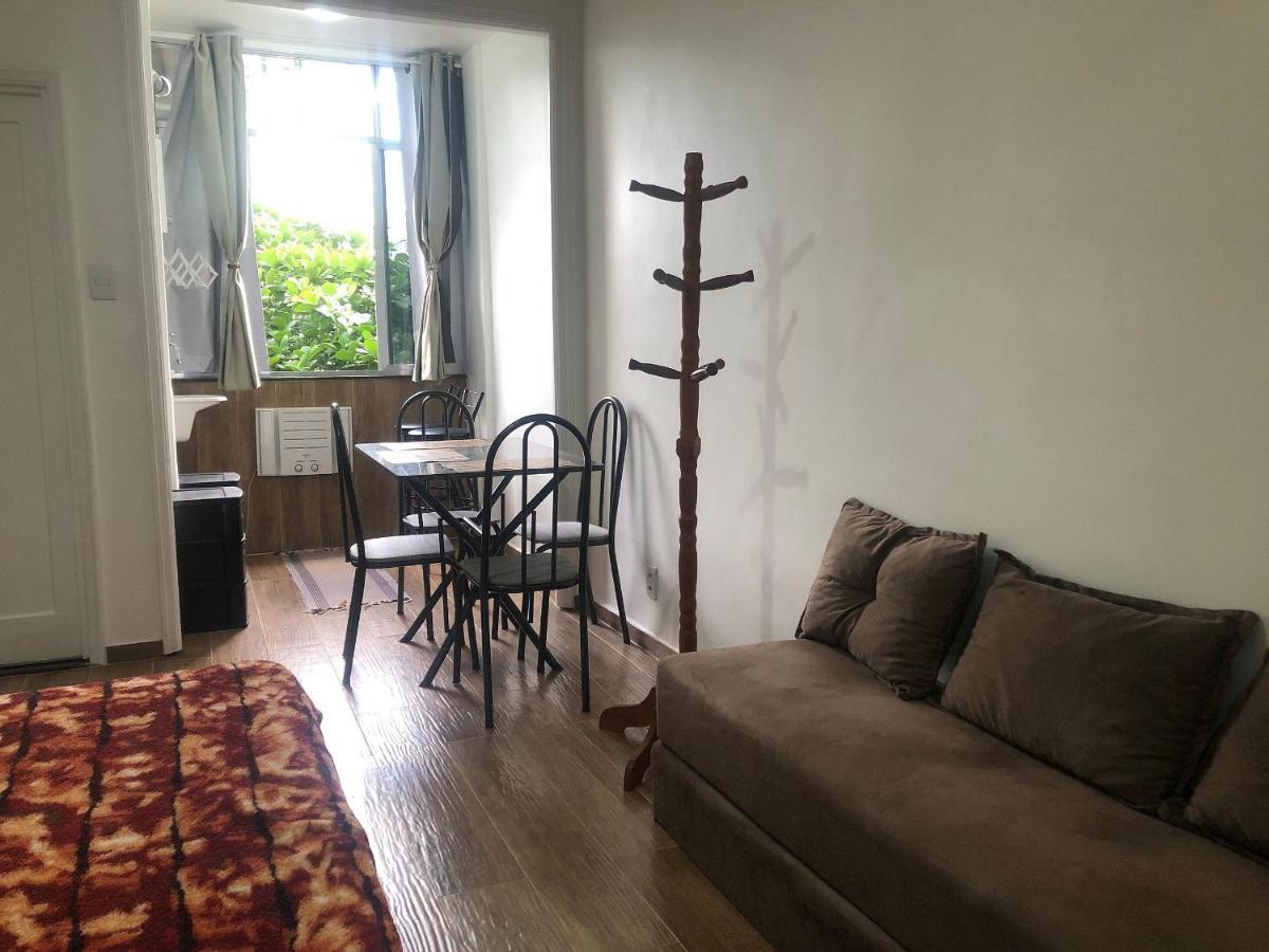 Copacabana Rua Tranquila E Arborizada Perto De Posto 2 Apartment Rio de Janeiro